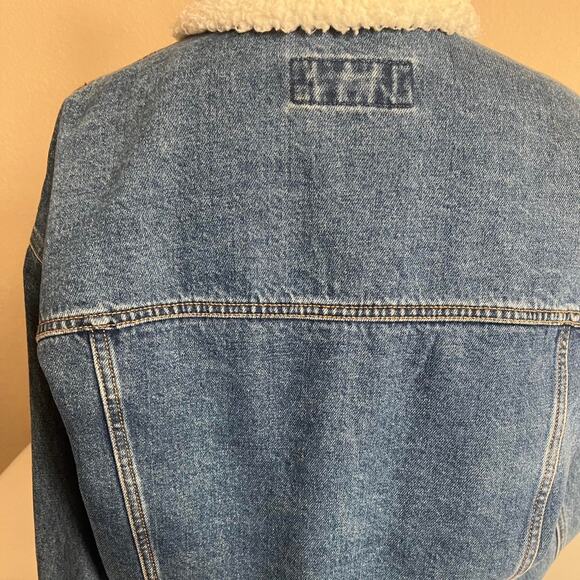 Forever 21 denim jacket - Picture 3 of 5